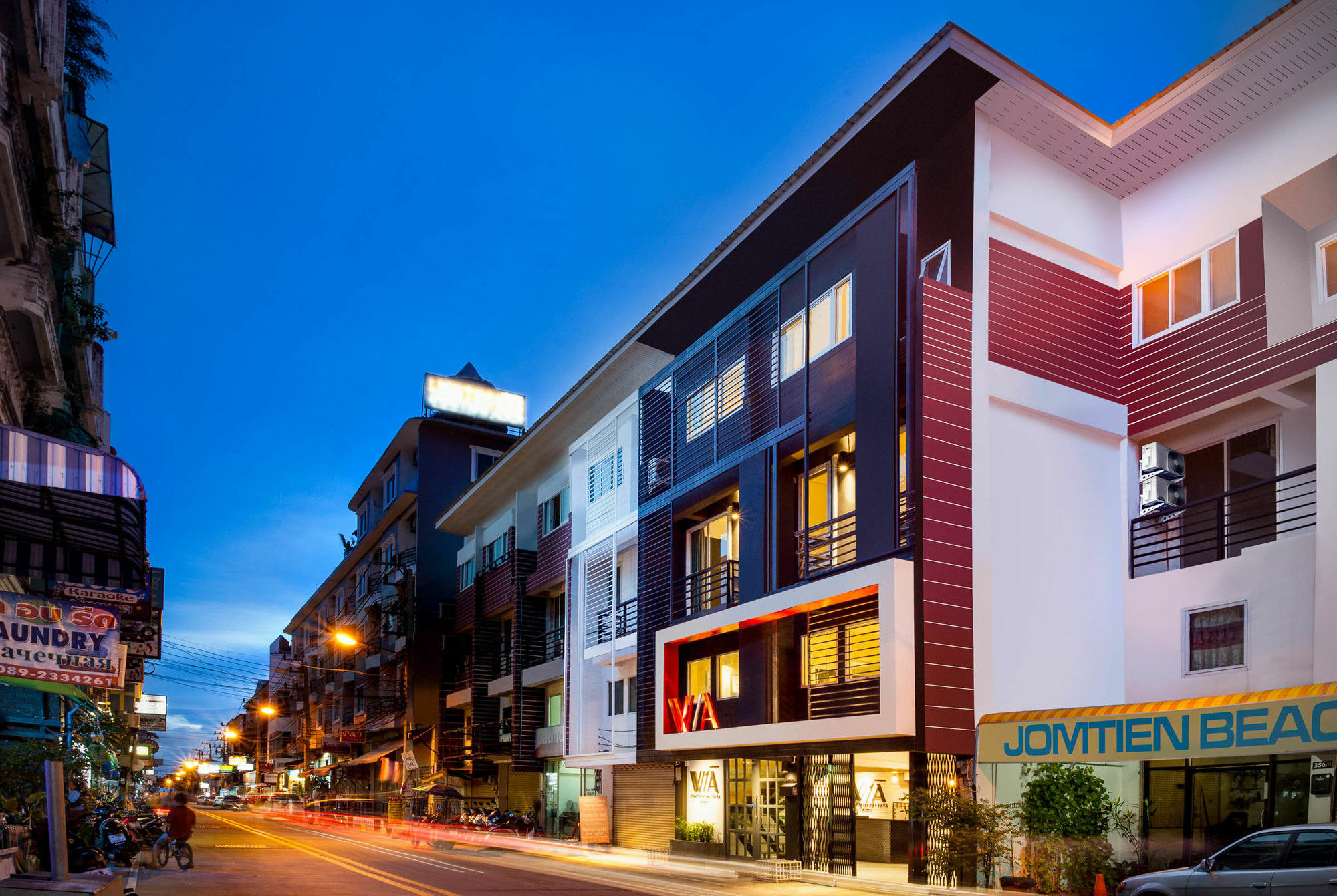 W1A Jomtien Hotel Bagian luar foto